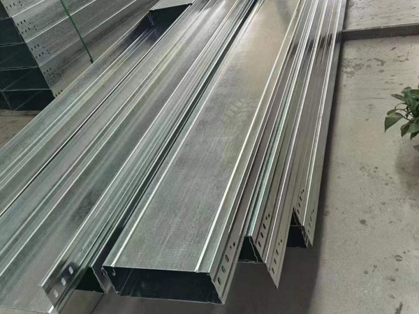 大跨距电缆桥架